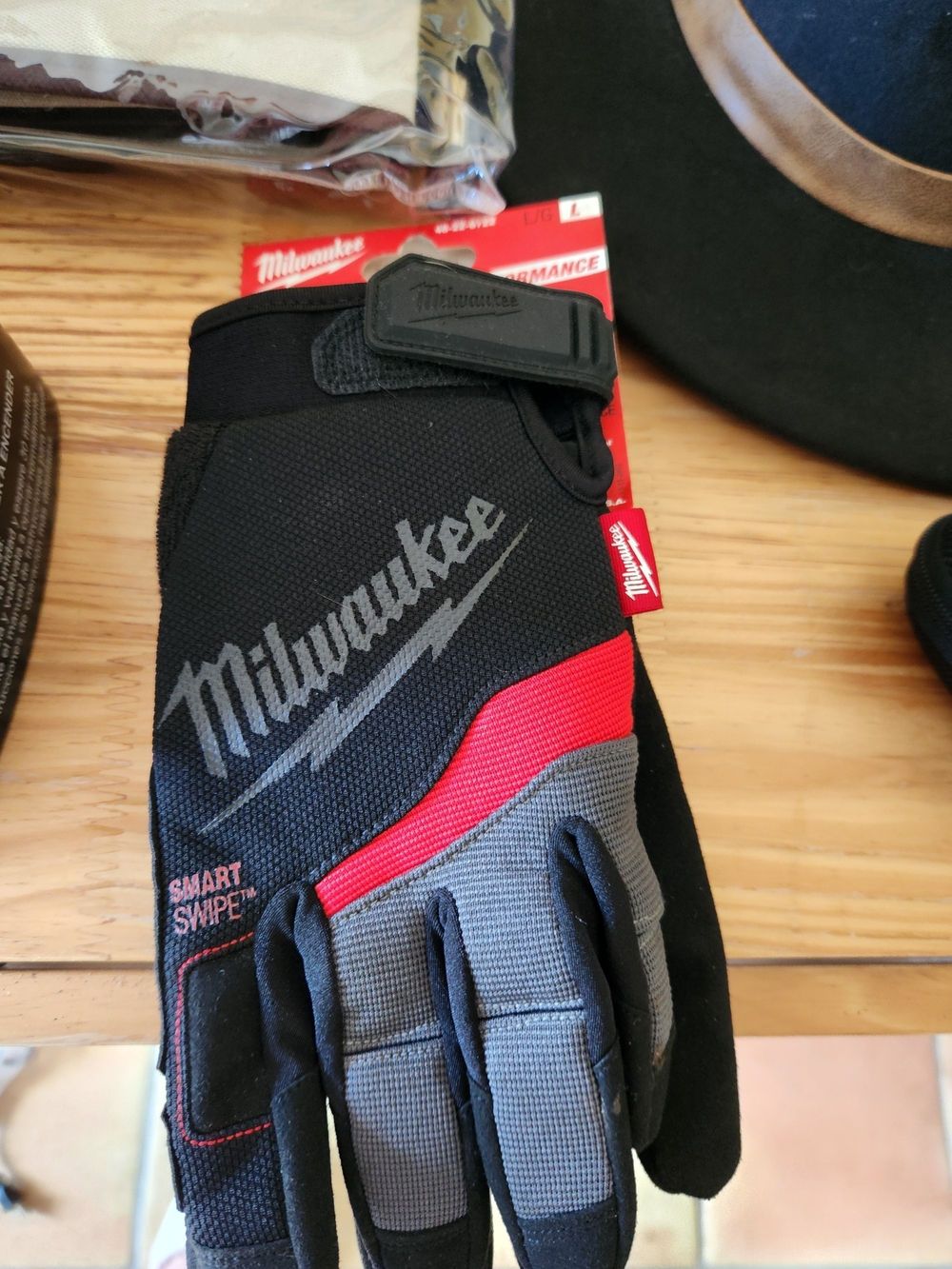 Men’s Black/Red Work Gloves with SmartSwipe